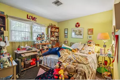 22 Marlton Dr, Wayne, NJ 07470 - Photo 12