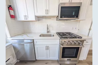 629 B Valley Road #1, Montclair, NJ 07043 - Photo 6