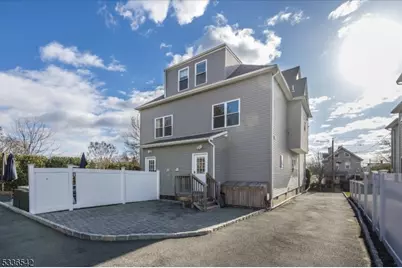 132 N Fullerton Ave, Montclair, NJ 07042 - Photo 24