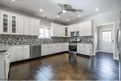 132 N Fullerton Ave, Montclair, NJ 07042 - Photo 2