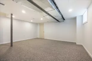 132 N Fullerton Ave, Montclair, NJ 07042 - Photo 22