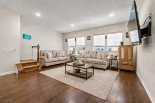 18 Cortland Ct, Livingston Twp., NJ 07039 - Photo 6