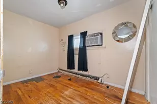 322 E Jersey St, Elizabeth, NJ 07206 - Photo 10