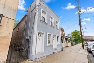 322 E Jersey St, Elizabeth, NJ 07206 - Photo 2