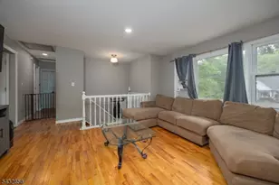 67 Cedar Tree Dr, Vernon, NJ 07422 - Photo 4