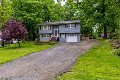 67 Cedar Tree Dr, Vernon, NJ 07422 - Photo 2