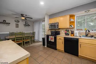 67 Cedar Tree Dr, Vernon, NJ 07422 - Photo 6