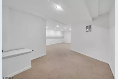 63 Albert Ct, Parsippany, NJ 07054 - Photo 30