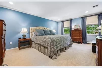 4 Amherst Dr, Washington Township, NJ 07853 - Photo 20