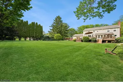 4 Amherst Dr, Washington Township, NJ 07853 - Photo 44