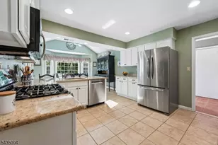 4 Amherst Dr, Washington Township, NJ 07853 - Photo 12