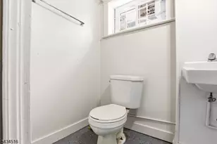 599 S 18th St, Newark, NJ 07103 - Photo 24