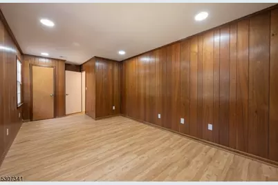 20 Whitewood Dr, Parsippany, NJ 07950 - Photo 26
