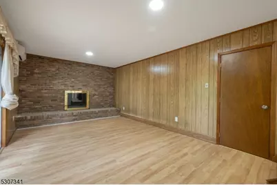 20 Whitewood Dr, Parsippany, NJ 07950 - Photo 16