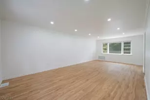 20 Whitewood Dr, Parsippany, NJ 07950 - Photo 6