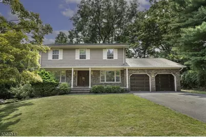20 Whitewood Dr, Parsippany, NJ 07950 - Photo 2