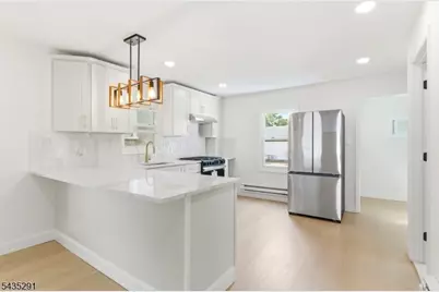 471 Burnside St, Orange, NJ 07050 - Photo 2