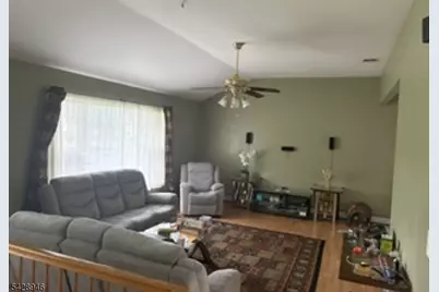 276 Edwards Rd, Parsippany, NJ 07054 - Photo 14