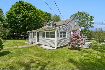 15 Elm St, Mount Olive, NJ 07828 - Photo 2