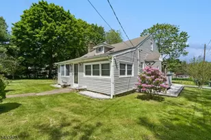 15 Elm St, Mount Olive, NJ 07828 - Photo 2