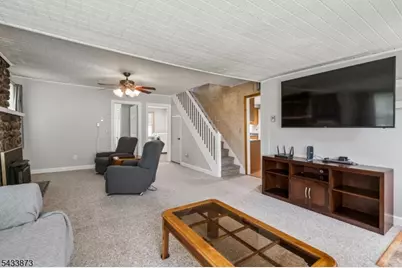 15 Elm St, Mount Olive, NJ 07828 - Photo 4