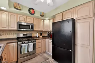 128 White Oak Terrace, Belleville, NJ 07109 - Photo 10