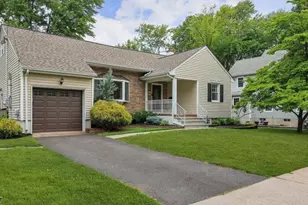 211 Cranford Ave, Cranford Township, NJ 07016 - Photo 2