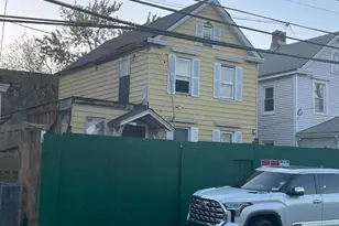 23 Augusta St, Irvington, NJ 07111 - Photo 2