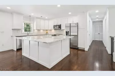 34 Oklahoma Trl, Hopatcong, NJ 07843 - Photo 4