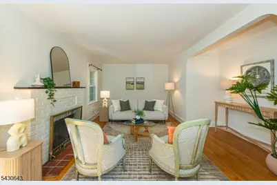 39 Essex Ave, Montclair, NJ 07042 - Photo 6