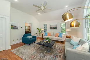 39 Essex Ave, Montclair, NJ 07042 - Photo 26
