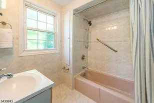 39 Essex Ave, Montclair, NJ 07042 - Photo 38