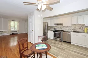 43B Parkway Village, Cranford Township, NJ 07016 - Photo 12