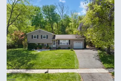 28 Ethan Dr, New Providence, NJ 07974 - Photo 4