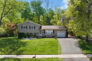28 Ethan Dr, New Providence, NJ 07974 - Photo 4
