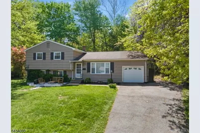 28 Ethan Dr, New Providence, NJ 07974 - Photo 2