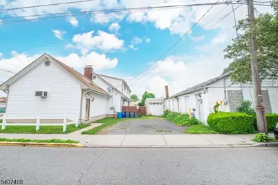 84 Locust Ave, Wallington, NJ 07057 - Photo 2