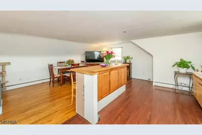 84 Locust Ave #2, Wallington, NJ 07057 - Photo 8