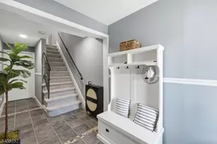31 Chelsea Way, Bridgewater, NJ 08807 - Photo 4