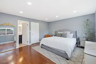 31 Chelsea Way, Bridgewater, NJ 08807 - Photo 12