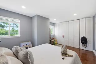 31 Chelsea Way, Bridgewater, NJ 08807 - Photo 16