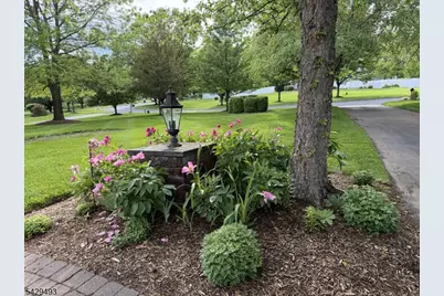 38 Grove Farm Rd, Union Township, NJ 08867 - Photo 4