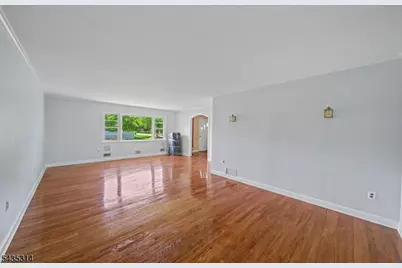 6 Hilltop Ave, Clark Township, NJ 07066 - Photo 10