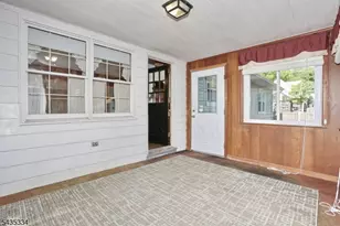 200 Watchung Dr, Hawthorne, NJ 07506 - Photo 16
