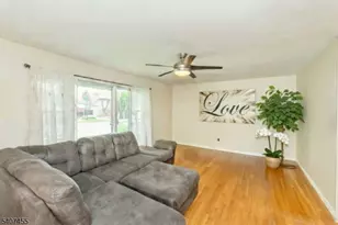 84 Locust Ave, Wallington, NJ 07057 - Photo 4