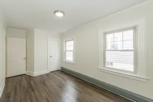 10 Walnut Pkwy, Montclair, NJ 07042 - Photo 16