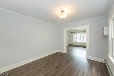 10 Walnut Pkwy, Montclair, NJ 07042 - Photo 8