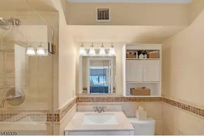 200 Division Street #6G, Cliffside Park, NJ 07010 - Photo 18