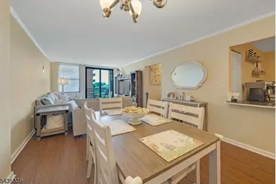 200 Division Street #6G, Cliffside Park, NJ 07010 - Photo 8