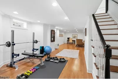 31 Laura Ln, Morris Township, NJ 07960 - Photo 18